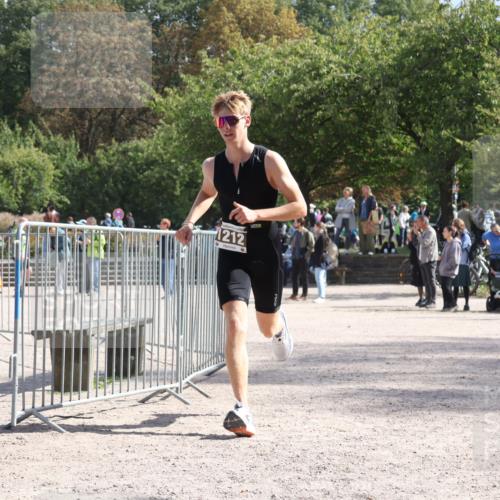 14.09.2025 - Stadtparktriathlon Strokosch-Dieckow http://msf.ph/oto/8890336 14.09.2025 12:58:00 Ziel 1212 meine-sportfotos.de