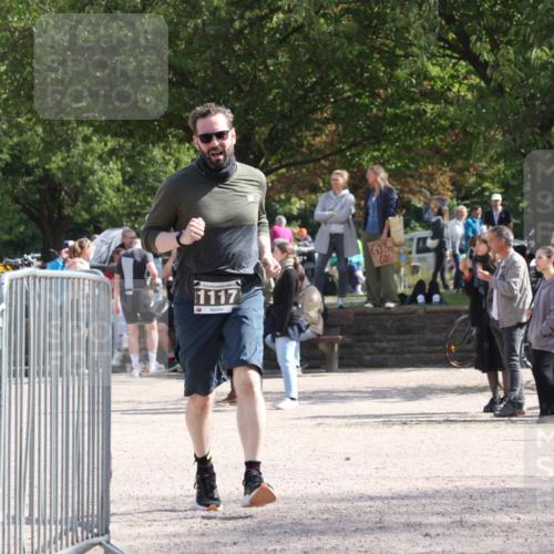 14.09.2025 - Stadtparktriathlon Strokosch-Dieckow http://msf.ph/oto/8890344 14.09.2025 12:58:09 Ziel 1117 meine-sportfotos.de
