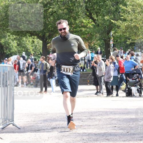 14.09.2025 - Stadtparktriathlon Strokosch-Dieckow http://msf.ph/oto/8890347 14.09.2025 12:58:10 Ziel 1117 meine-sportfotos.de