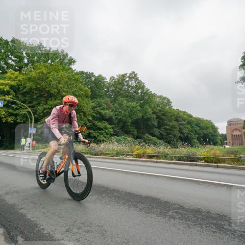 14.09.2025 - Stadtparktriathlon Michael Burmester http://msf.ph/oto/8890350 14.09.2025 09:37:07 Radfahren 423, 500 meine-sportfotos.de
