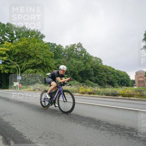 14.09.2025 - Stadtparktriathlon Michael Burmester http://msf.ph/oto/8890378 14.09.2025 09:39:25 Radfahren 468 meine-sportfotos.de
