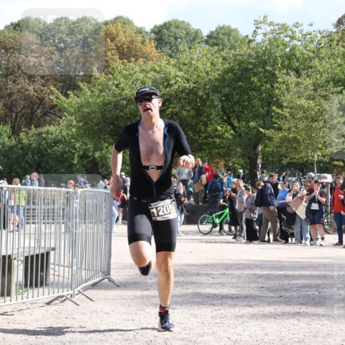 14.09.2025 - Stadtparktriathlon Strokosch-Dieckow http://msf.ph/oto/8890381 14.09.2025 12:58:30 Ziel 1205 meine-sportfotos.de