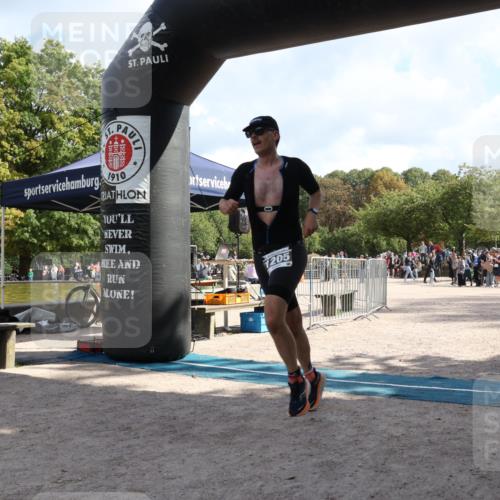 14.09.2025 - Stadtparktriathlon Strokosch-Dieckow http://msf.ph/oto/8890387 14.09.2025 12:58:32 Ziel 1205 meine-sportfotos.de