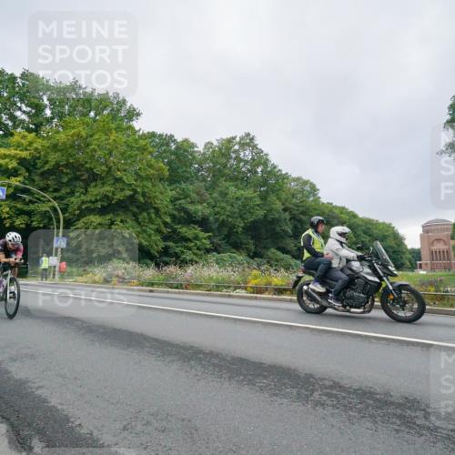 14.09.2025 - Stadtparktriathlon Michael Burmester http://msf.ph/oto/8890412 14.09.2025 09:40:51 Radfahren 440, 442, 455 meine-sportfotos.de