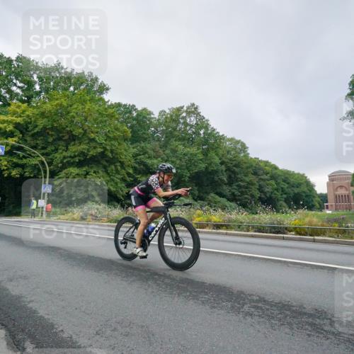 14.09.2025 - Stadtparktriathlon Michael Burmester http://msf.ph/oto/8890427 14.09.2025 09:41:17 Radfahren 439, 459 meine-sportfotos.de