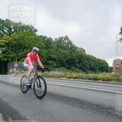 14.09.2025 - Stadtparktriathlon Michael Burmester http://msf.ph/oto/8890432 14.09.2025 09:42:15 Radfahren 415, 438, 460, 462, 479, 497 meine-sportfotos.de