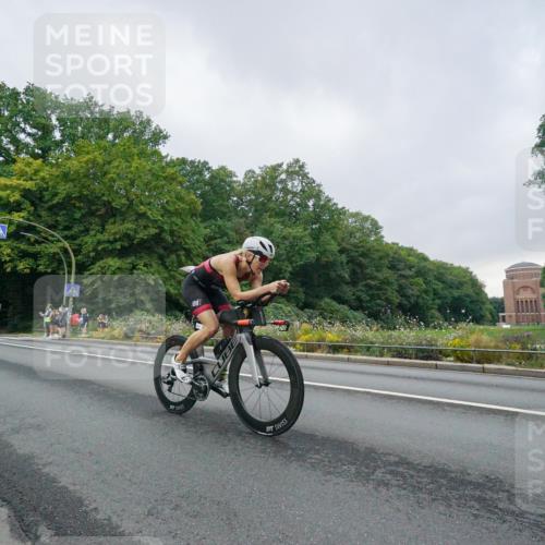 14.09.2025 - Stadtparktriathlon Michael Burmester http://msf.ph/oto/8890434 14.09.2025 09:42:17 Radfahren 415, 438, 460, 462, 479, 497 meine-sportfotos.de