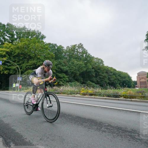 14.09.2025 - Stadtparktriathlon Michael Burmester http://msf.ph/oto/8890445 14.09.2025 09:42:43 Radfahren 445, 463, 466, 477, 478, 506 meine-sportfotos.de