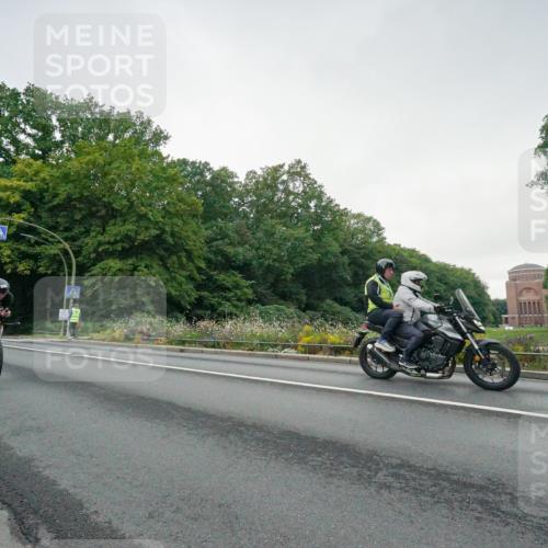 14.09.2025 - Stadtparktriathlon Michael Burmester http://msf.ph/oto/8890469 14.09.2025 09:45:41 Radfahren 453, 474, 493 meine-sportfotos.de
