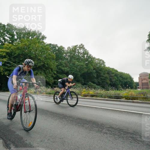 14.09.2025 - Stadtparktriathlon Michael Burmester http://msf.ph/oto/8890478 14.09.2025 09:46:37 Radfahren 382, 458, 468, 499 meine-sportfotos.de