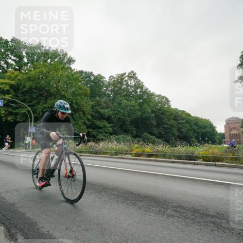 14.09.2025 - Stadtparktriathlon Michael Burmester http://msf.ph/oto/8890481 14.09.2025 09:46:44 Radfahren 382, 471, 499 meine-sportfotos.de