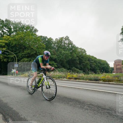 14.09.2025 - Stadtparktriathlon Michael Burmester http://msf.ph/oto/8890489 14.09.2025 09:47:27 Radfahren 443, 447, 454, 475, 481, 486, 495, 575 meine-sportfotos.de