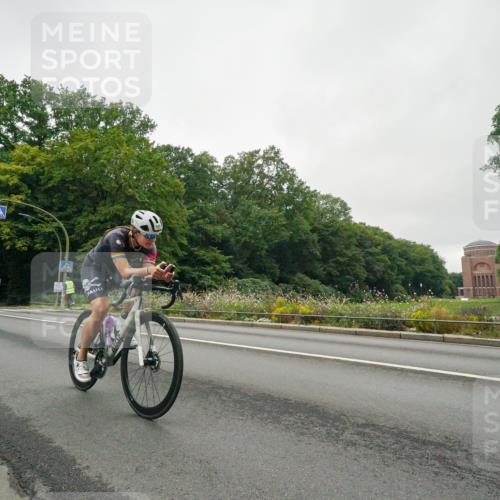 14.09.2025 - Stadtparktriathlon Michael Burmester http://msf.ph/oto/8890500 14.09.2025 09:48:07 Radfahren 442, 455, 469, 548, 564 meine-sportfotos.de