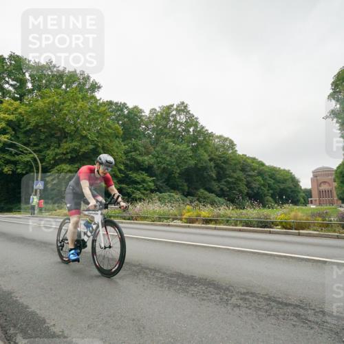 14.09.2025 - Stadtparktriathlon Michael Burmester http://msf.ph/oto/8890523 14.09.2025 09:50:34 Radfahren 465, 477, 537, 545, 547 meine-sportfotos.de