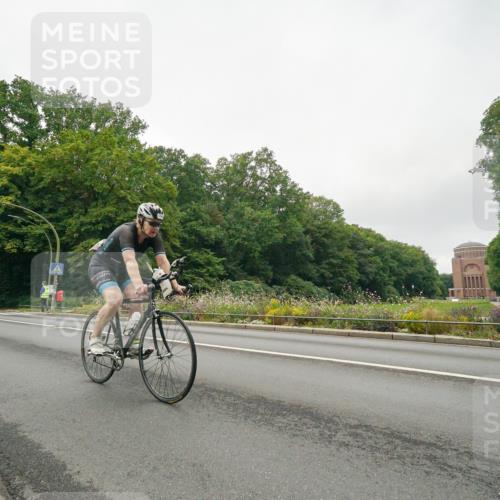 14.09.2025 - Stadtparktriathlon Michael Burmester http://msf.ph/oto/8890536 14.09.2025 09:51:02 Radfahren 504, 528, 563, 580 meine-sportfotos.de
