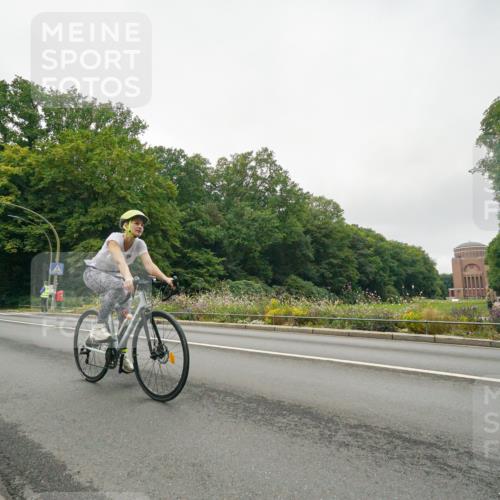 14.09.2025 - Stadtparktriathlon Michael Burmester http://msf.ph/oto/8890537 14.09.2025 09:51:04 Radfahren 504, 528, 563, 580 meine-sportfotos.de
