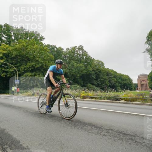 14.09.2025 - Stadtparktriathlon Michael Burmester http://msf.ph/oto/8890558 14.09.2025 09:52:31 Radfahren 448, 549, 608, 617 meine-sportfotos.de