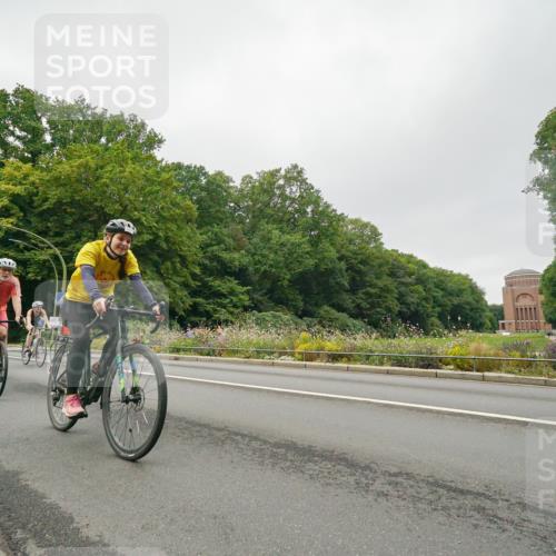 14.09.2025 - Stadtparktriathlon Michael Burmester http://msf.ph/oto/8890562 14.09.2025 09:53:08 Radfahren 485, 577, 606, 609, 616 meine-sportfotos.de