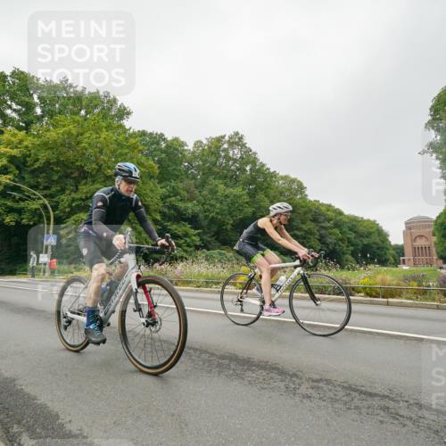 14.09.2025 - Stadtparktriathlon Michael Burmester http://msf.ph/oto/8890566 14.09.2025 09:53:09 Radfahren 485, 577, 591, 606, 609, 616 meine-sportfotos.de