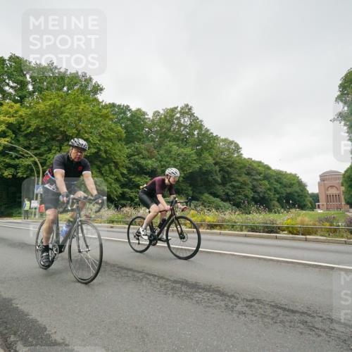 14.09.2025 - Stadtparktriathlon Michael Burmester http://msf.ph/oto/8890591 14.09.2025 09:54:38 Radfahren 514, 525, 548, 551, 561, 565 meine-sportfotos.de