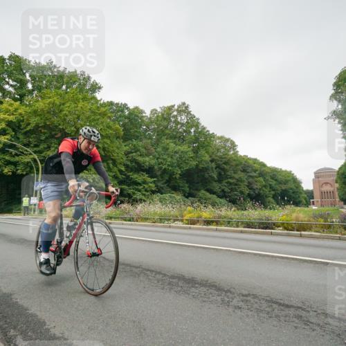 14.09.2025 - Stadtparktriathlon Michael Burmester http://msf.ph/oto/8890593 14.09.2025 09:54:46 Radfahren 514, 551, 561, 567, 595 meine-sportfotos.de