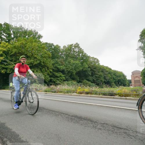 14.09.2025 - Stadtparktriathlon Michael Burmester http://msf.ph/oto/8890602 14.09.2025 09:55:11 Radfahren 509, 530, 532, 534, 554, 555, 571, 573, 578, 592, 602 meine-sportfotos.de
