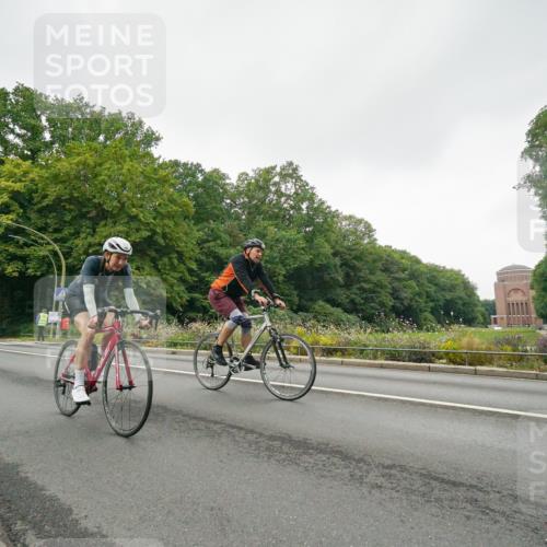 14.09.2025 - Stadtparktriathlon Michael Burmester http://msf.ph/oto/8890620 14.09.2025 09:55:51 Radfahren 526, 539, 611 meine-sportfotos.de
