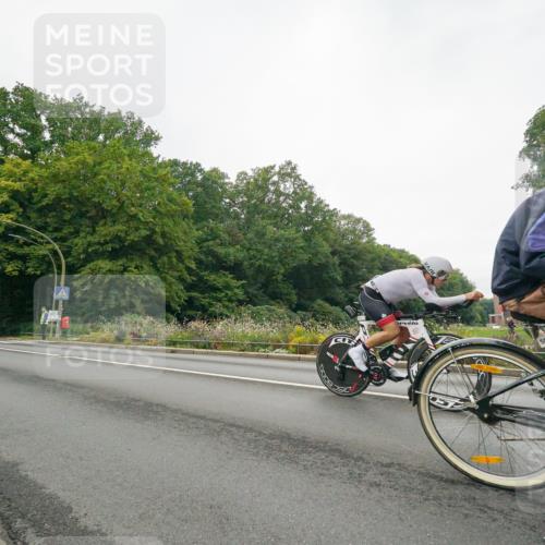 14.09.2025 - Stadtparktriathlon Michael Burmester http://msf.ph/oto/8890647 14.09.2025 09:57:19 Radfahren 446, 542, 562, 588, 594, 597, 605 meine-sportfotos.de