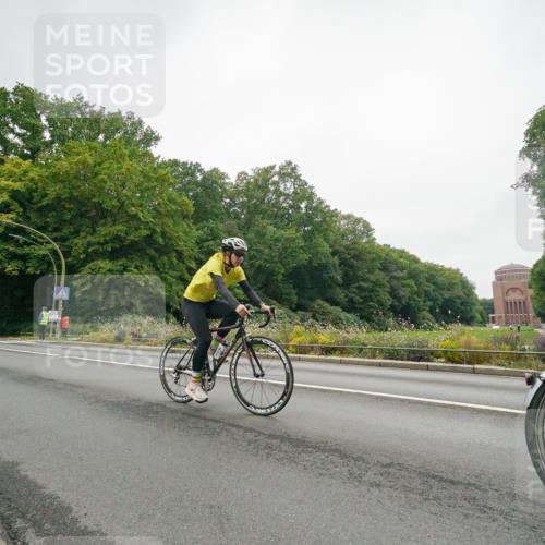 14.09.2025 - Stadtparktriathlon Michael Burmester http://msf.ph/oto/8890667 14.09.2025 09:58:57 Radfahren 537, 549, 599, 604, 617 meine-sportfotos.de