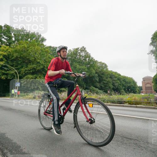 14.09.2025 - Stadtparktriathlon Michael Burmester http://msf.ph/oto/8890676 14.09.2025 09:59:32 Radfahren 518, 558, 580, 584 meine-sportfotos.de
