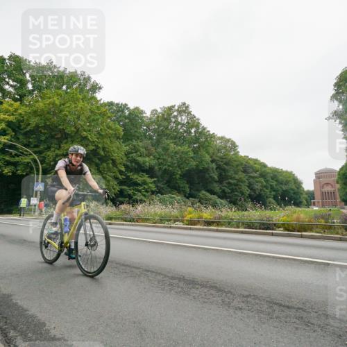 14.09.2025 - Stadtparktriathlon Michael Burmester http://msf.ph/oto/8890677 14.09.2025 09:59:39 Radfahren 518, 541, 558 meine-sportfotos.de