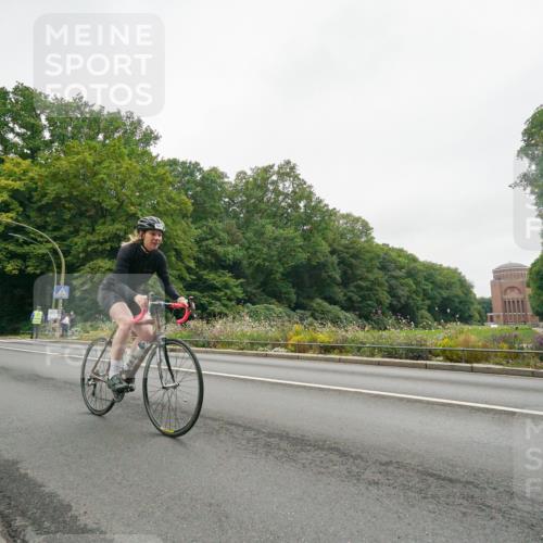 14.09.2025 - Stadtparktriathlon Michael Burmester http://msf.ph/oto/8890679 14.09.2025 09:59:41 Radfahren 518, 541, 568 meine-sportfotos.de