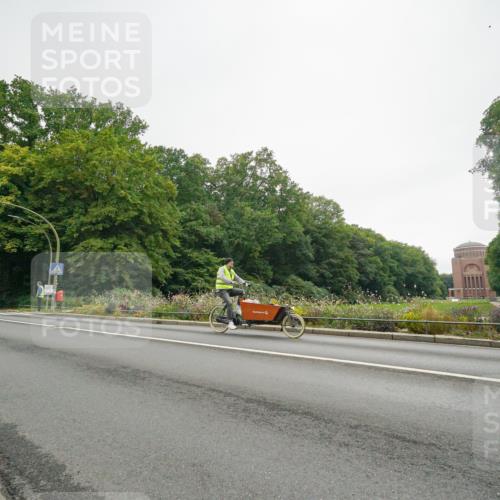 14.09.2025 - Stadtparktriathlon Michael Burmester http://msf.ph/oto/8890750 14.09.2025 10:03:32 Radfahren 534, 589, 592, 611 meine-sportfotos.de