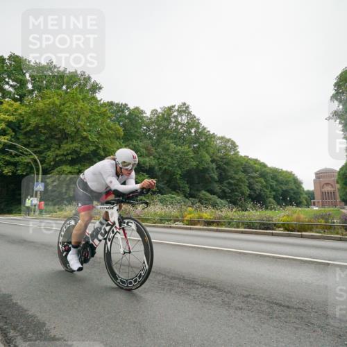 14.09.2025 - Stadtparktriathlon Michael Burmester http://msf.ph/oto/8890757 14.09.2025 10:03:47 Radfahren 509, 539, 594 meine-sportfotos.de