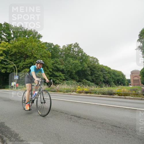 14.09.2025 - Stadtparktriathlon Michael Burmester http://msf.ph/oto/8890872 14.09.2025 10:10:45 Radfahren 514, 529, 564, 620 meine-sportfotos.de
