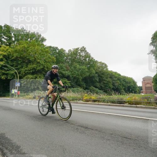 14.09.2025 - Stadtparktriathlon Michael Burmester http://msf.ph/oto/8890908 14.09.2025 10:12:49 Radfahren 509, 619 meine-sportfotos.de