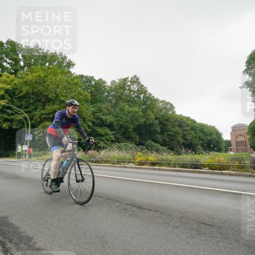 14.09.2025 - Stadtparktriathlon Michael Burmester http://msf.ph/oto/8890912 14.09.2025 10:13:02 Radfahren 531, 547, 566 meine-sportfotos.de
