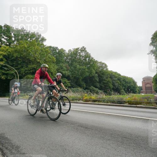 14.09.2025 - Stadtparktriathlon Michael Burmester http://msf.ph/oto/8891063 14.09.2025 10:20:44 Radfahren 532, 610, 620, 628, 685, 688, 710 meine-sportfotos.de