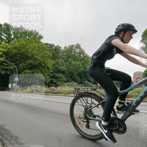 14.09.2025 - Stadtparktriathlon Michael Burmester http://msf.ph/oto/8891090 14.09.2025 10:21:39 Radfahren 509, 528, 531, 562, 570, 657, 691 meine-sportfotos.de