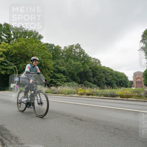 14.09.2025 - Stadtparktriathlon Michael Burmester http://msf.ph/oto/8891114 14.09.2025 10:22:17 Radfahren 521, 522, 546, 578, 645, 704, 708, 717 meine-sportfotos.de