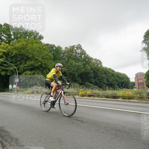 14.09.2025 - Stadtparktriathlon Michael Burmester http://msf.ph/oto/8891147 14.09.2025 10:23:30 Radfahren 517, 555, 573, 587, 607, 608, 618, 624, 626, 642, 647, 706 meine-sportfotos.de
