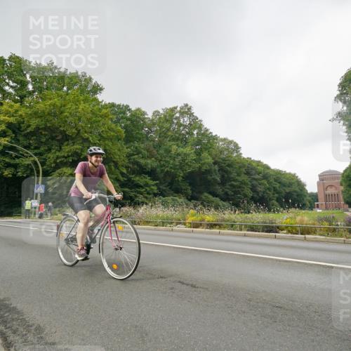 14.09.2025 - Stadtparktriathlon Michael Burmester http://msf.ph/oto/8891184 14.09.2025 10:24:56 Radfahren 519, 525, 536, 668, 679 meine-sportfotos.de