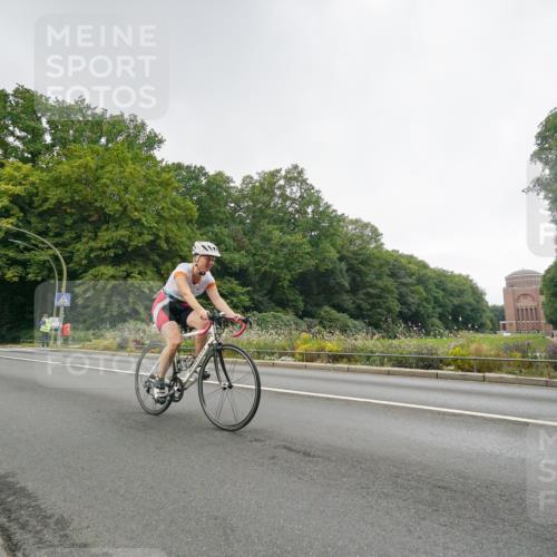14.09.2025 - Stadtparktriathlon Michael Burmester http://msf.ph/oto/8891210 14.09.2025 10:26:02 Radfahren 513, 523, 616, 638, 674, 676 meine-sportfotos.de