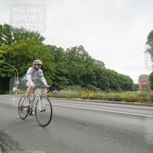 14.09.2025 - Stadtparktriathlon Michael Burmester http://msf.ph/oto/8891236 14.09.2025 10:26:56 Radfahren 514, 544, 609, 718 meine-sportfotos.de