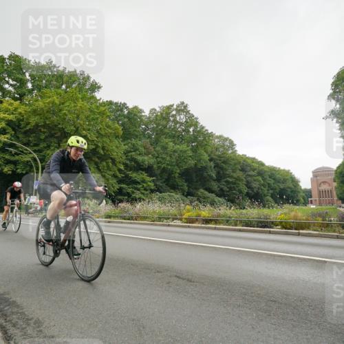14.09.2025 - Stadtparktriathlon Michael Burmester http://msf.ph/oto/8891265 14.09.2025 10:28:19 Radfahren 534, 622 meine-sportfotos.de