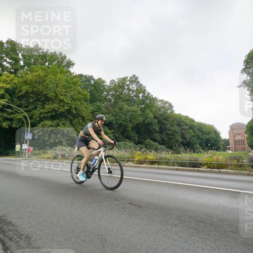 14.09.2025 - Stadtparktriathlon Michael Burmester http://msf.ph/oto/8891325 14.09.2025 10:31:00 Radfahren 521, 522, 533, 546, 624, 687, 706, 712, 714 meine-sportfotos.de