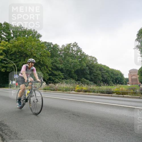 14.09.2025 - Stadtparktriathlon Michael Burmester http://msf.ph/oto/8891351 14.09.2025 10:32:09 Radfahren 517, 528, 654, 716, 763 meine-sportfotos.de