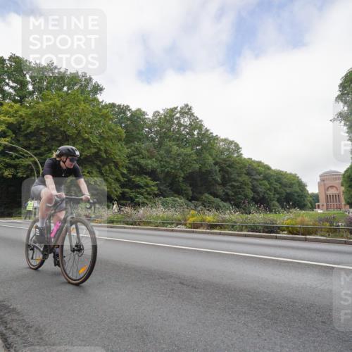 14.09.2025 - Stadtparktriathlon Michael Burmester http://msf.ph/oto/8891408 14.09.2025 10:35:56 Radfahren 513, 567, 631 meine-sportfotos.de