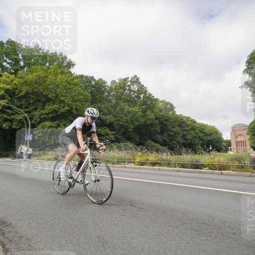 14.09.2025 - Stadtparktriathlon Michael Burmester http://msf.ph/oto/8891487 14.09.2025 10:38:46 Radfahren 581, 624, 687, 699, 766, 779 meine-sportfotos.de