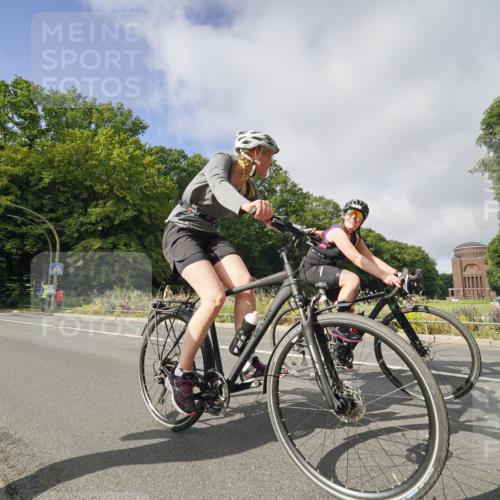 14.09.2025 - Stadtparktriathlon Michael Burmester http://msf.ph/oto/8891581 14.09.2025 10:40:22 Radfahren 626, 712, 714, 818 meine-sportfotos.de